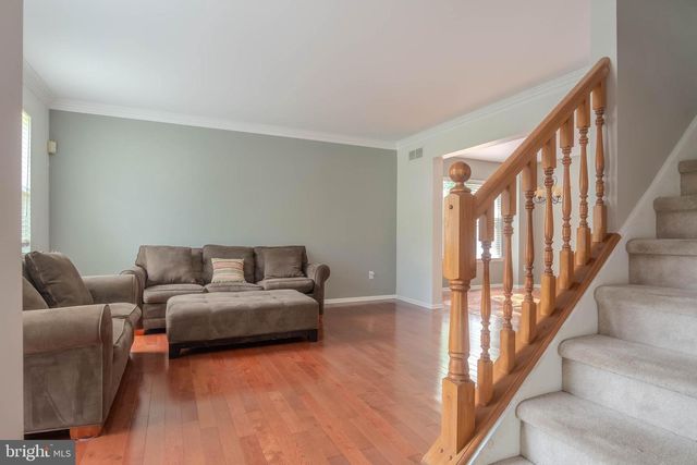 8 SPUR RIDGE CT, Newark, DE 19702