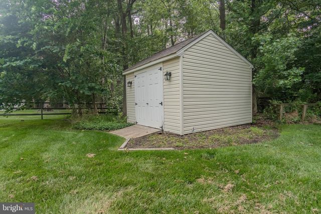 8 SPUR RIDGE CT, Newark, DE 19702