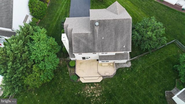 8 SPUR RIDGE CT, Newark, DE 19702