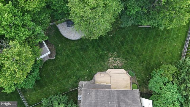 8 SPUR RIDGE CT, Newark, DE 19702