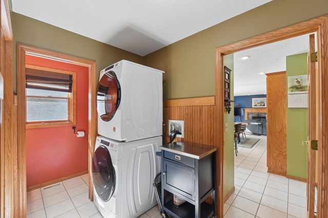 532 Woodland Lane, New Richmond, WI 54017