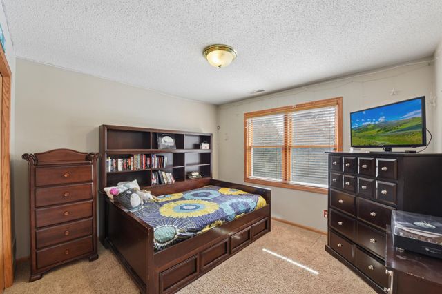 532 Woodland Lane, New Richmond, WI 54017