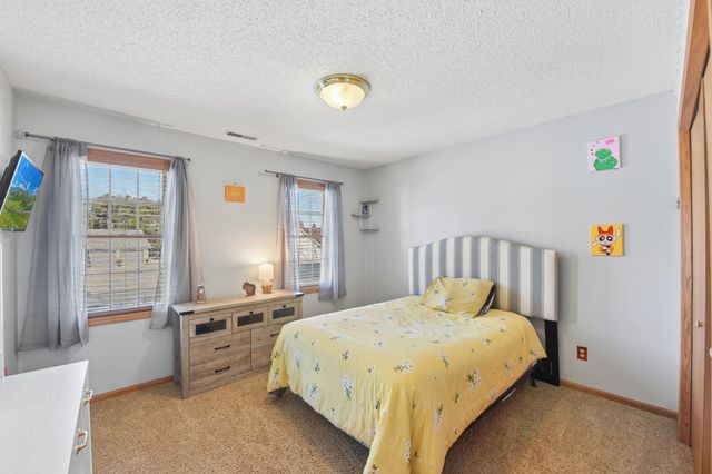 532 Woodland Lane, New Richmond, WI 54017