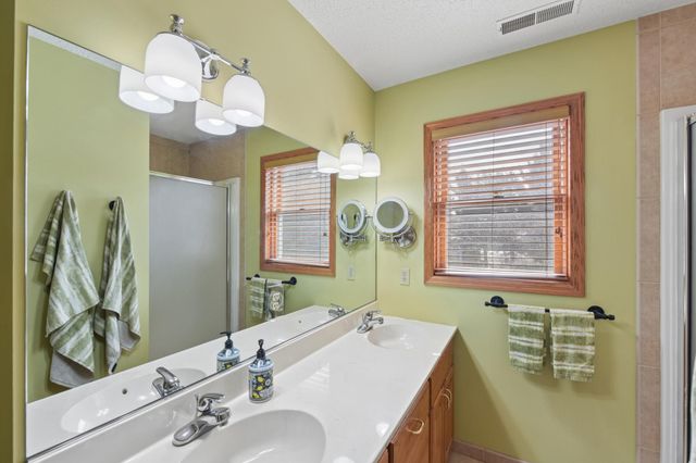 532 Woodland Lane, New Richmond, WI 54017