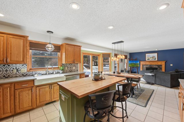 532 Woodland Lane, New Richmond, WI 54017