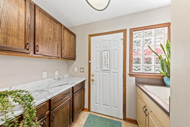 4705 Bluffside DRIVE, Racine, WI 53402