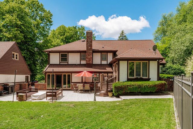 4705 Bluffside DRIVE, Racine, WI 53402