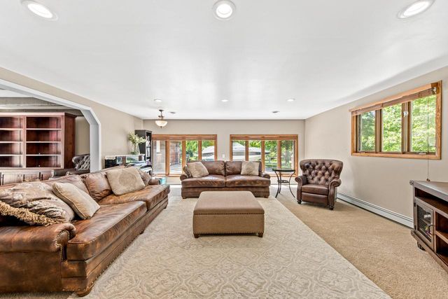 4705 Bluffside DRIVE, Racine, WI 53402