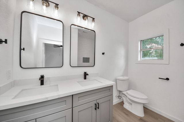 8321 Jennings Street A, Houston, TX 77017