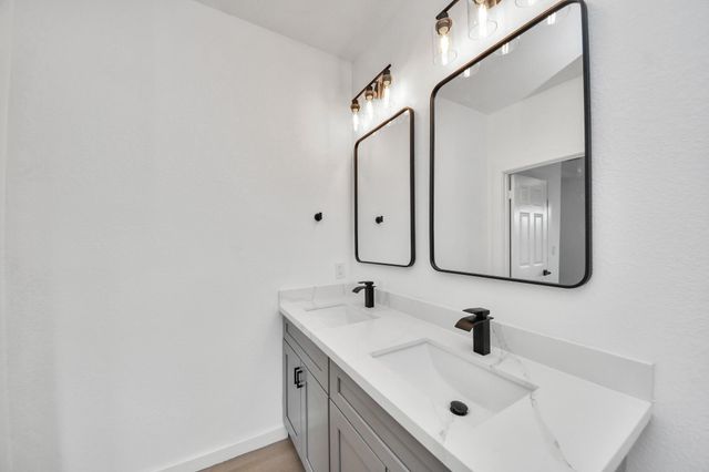 8321 Jennings Street A, Houston, TX 77017