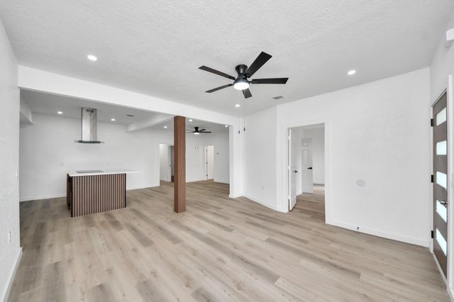 8321 Jennings Street A, Houston, TX 77017