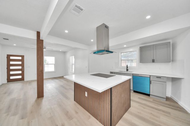 8321 Jennings Street A, Houston, TX 77017