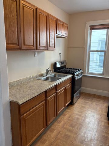 646 Commonwealth Avenue, Bronx, NY 10473