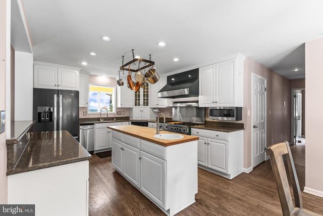 195 LOCUST GROVE RD, Dillsburg, PA 17019