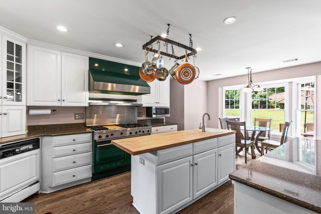 195 LOCUST GROVE RD, Dillsburg, PA 17019