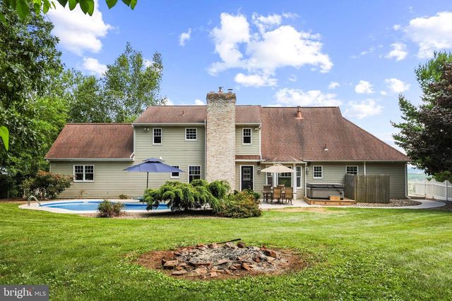195 LOCUST GROVE RD, Dillsburg, PA 17019