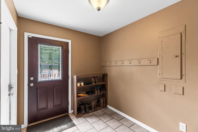 195 LOCUST GROVE RD, Dillsburg, PA 17019