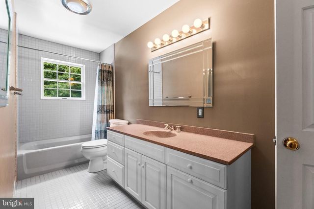 195 LOCUST GROVE RD, Dillsburg, PA 17019