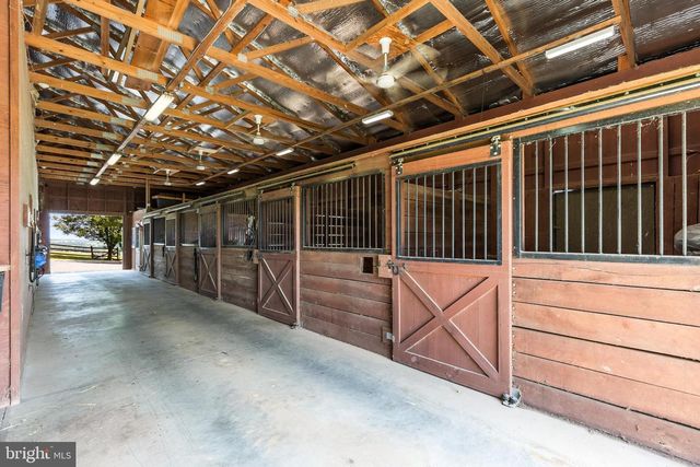 195 LOCUST GROVE RD, Dillsburg, PA 17019