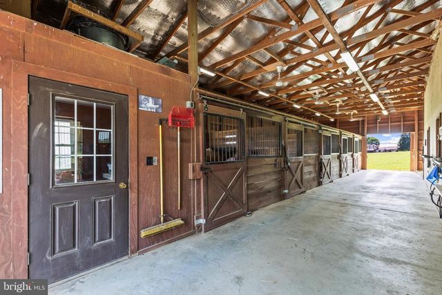 195 LOCUST GROVE RD, Dillsburg, PA 17019
