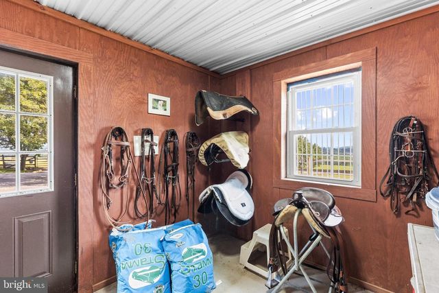 195 LOCUST GROVE RD, Dillsburg, PA 17019
