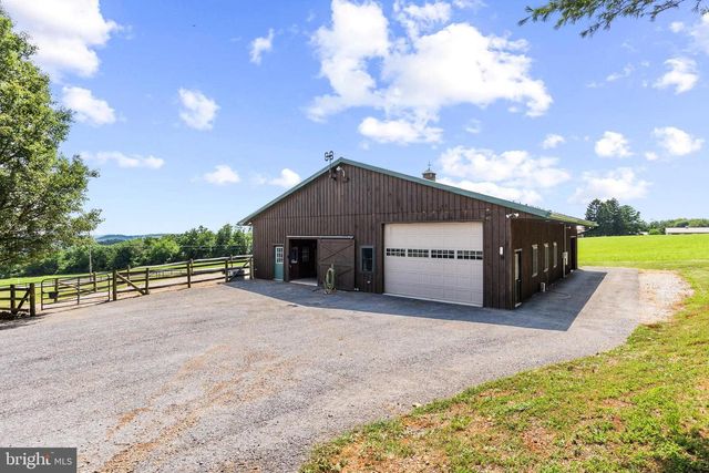 195 LOCUST GROVE RD, Dillsburg, PA 17019