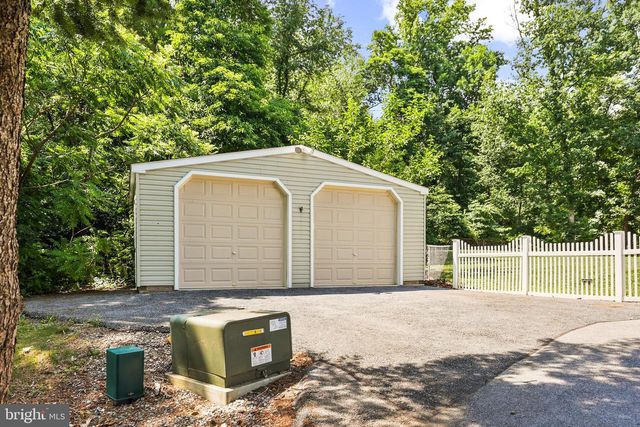 195 LOCUST GROVE RD, Dillsburg, PA 17019