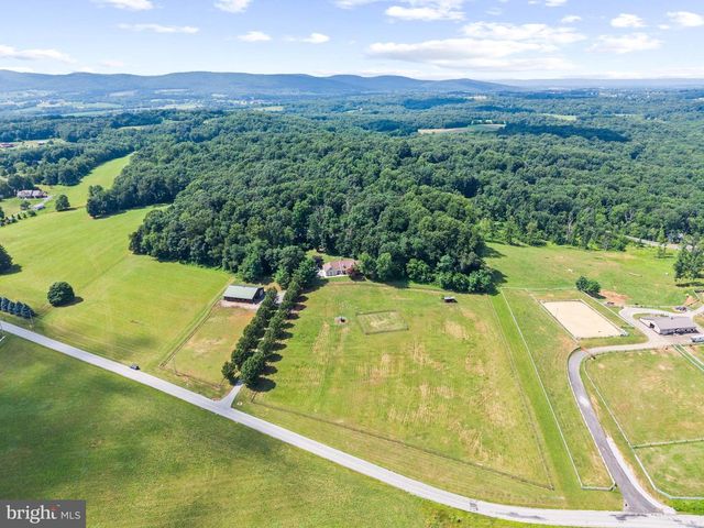 195 LOCUST GROVE RD, Dillsburg, PA 17019