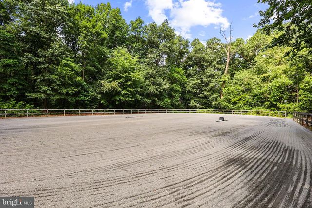 195 LOCUST GROVE RD, Dillsburg, PA 17019