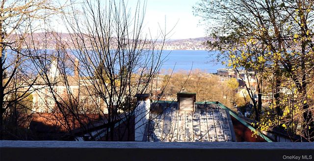 61 Fairview Avenue, Tarrytown, NY 10591