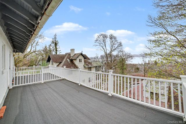 61 Fairview Avenue, Tarrytown, NY 10591