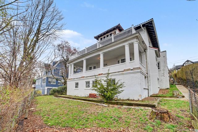 61 Fairview Avenue, Tarrytown, NY 10591