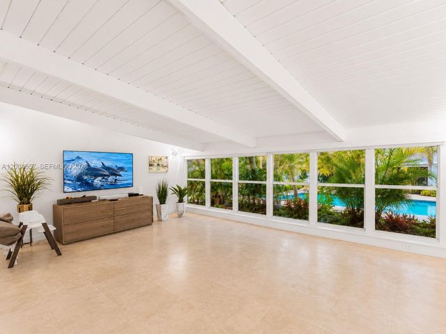 1850 Keystone Blvd, North Miami, FL 33181