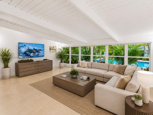 1850 Keystone Blvd, North Miami, FL 33181