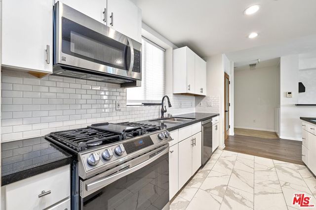 871 Crenshaw Boulevard 305, Los Angeles, CA 90005