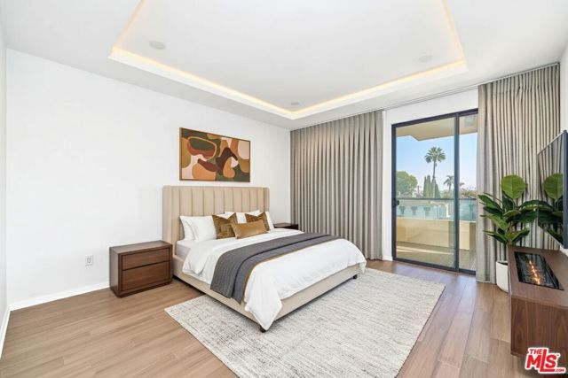 871 Crenshaw Boulevard 305, Los Angeles, CA 90005