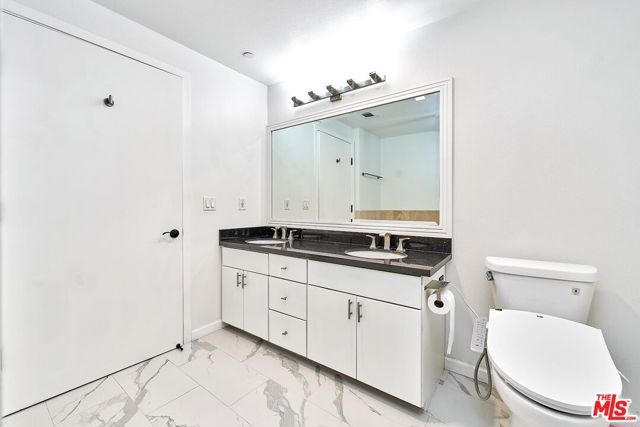 871 Crenshaw Boulevard 305, Los Angeles, CA 90005