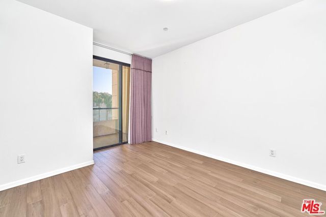 871 Crenshaw Boulevard 305, Los Angeles, CA 90005