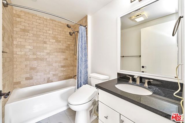 871 Crenshaw Boulevard 305, Los Angeles, CA 90005