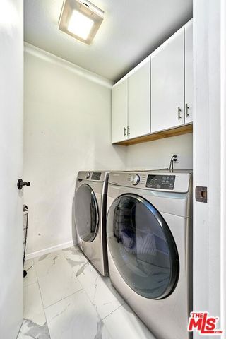 871 Crenshaw Boulevard 305, Los Angeles, CA 90005