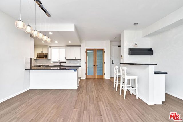 871 Crenshaw Boulevard 305, Los Angeles, CA 90005