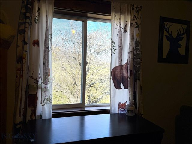 707 N N I, Livingston, MT 59047