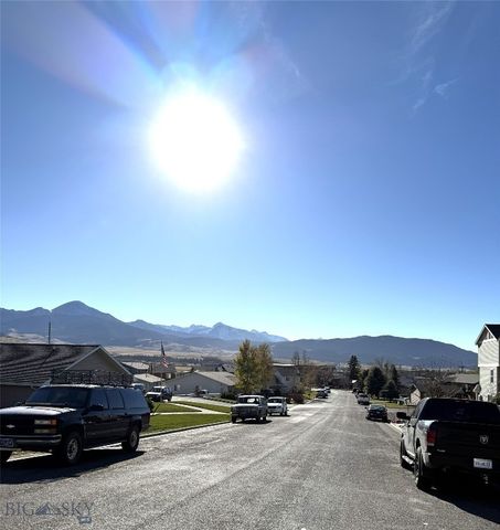707 N N I, Livingston, MT 59047