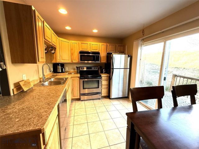 707 N N I, Livingston, MT 59047