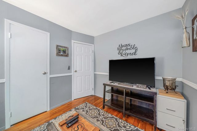2 Pueblo Court, Sayville, NY 11782