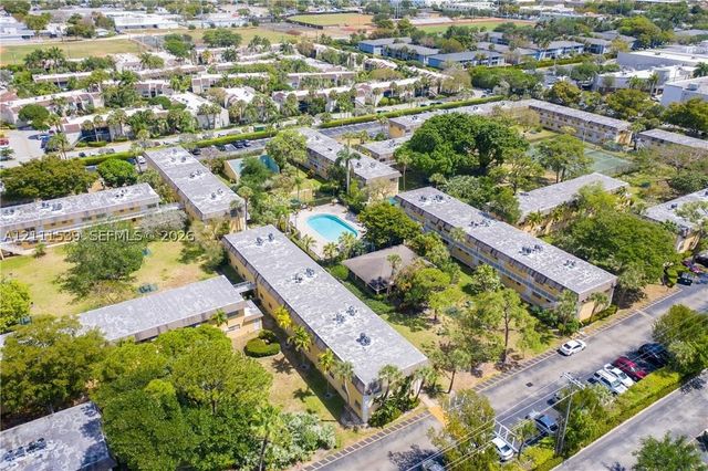 5156 NE 6th Ave 210, Oakland Park, FL 33334