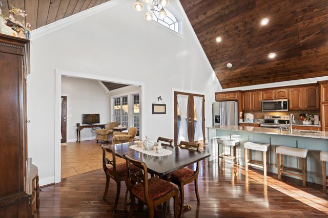 121 Hiwassee Drive, NE, Charleston, TN 37310