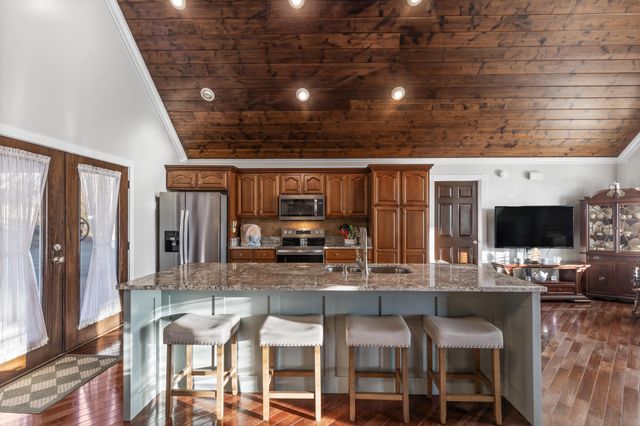 121 Hiwassee Drive, NE, Charleston, TN 37310