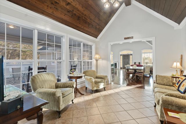 121 Hiwassee Drive, NE, Charleston, TN 37310