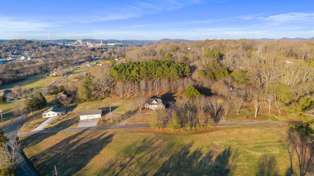 121 Hiwassee Drive, NE, Charleston, TN 37310